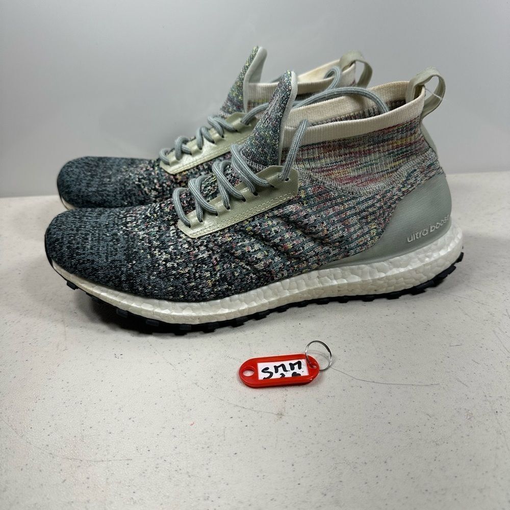 adidas UltraBoost ATR Mid  Multicolor Size 9,5